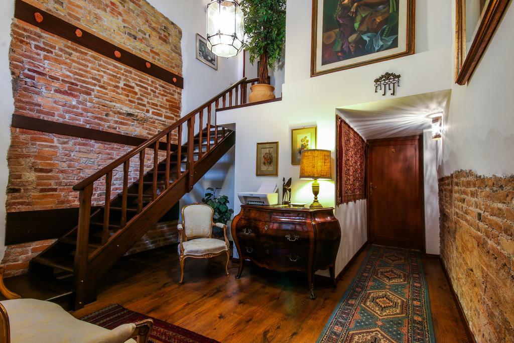 Al Cortiletto Hotel Reggio di Calabria Bagian luar foto